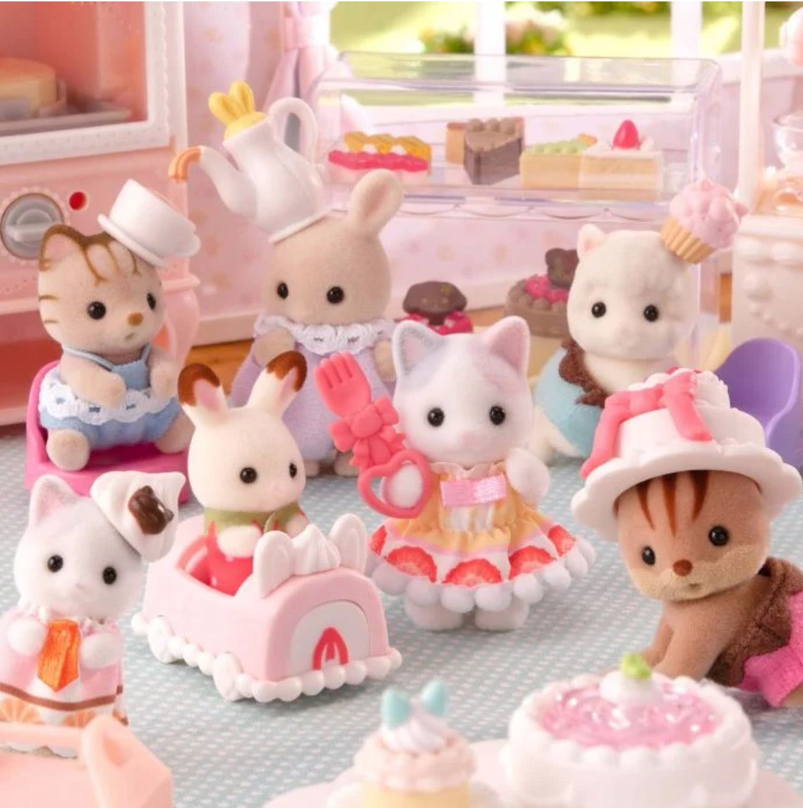 Sylvanian Families Baking Baby Party Series Mystery Pack