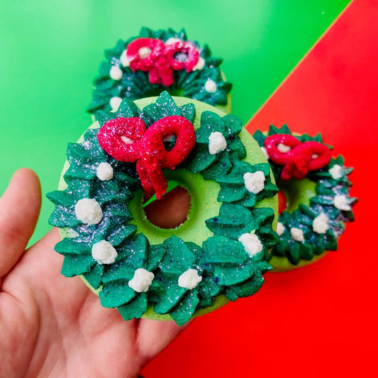 Handmade Christmas Wreath Topped Bath Bomb